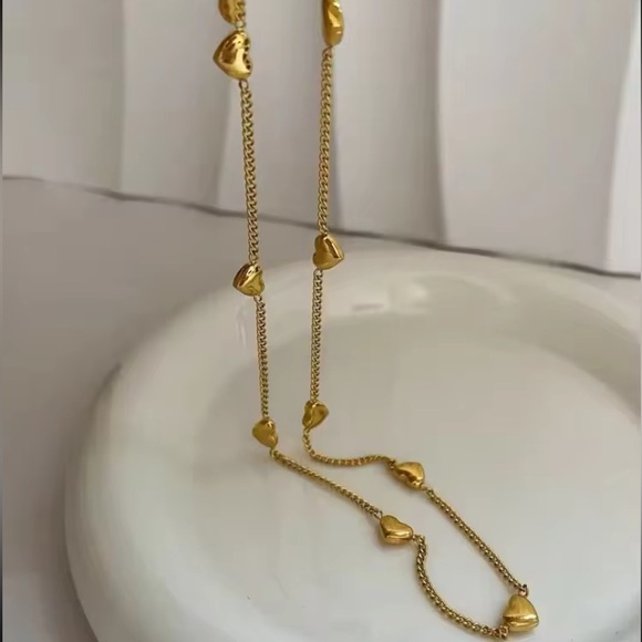 ◾️18K Gold Plated Love Pendant Choker Necklace - Picture 16 of 16